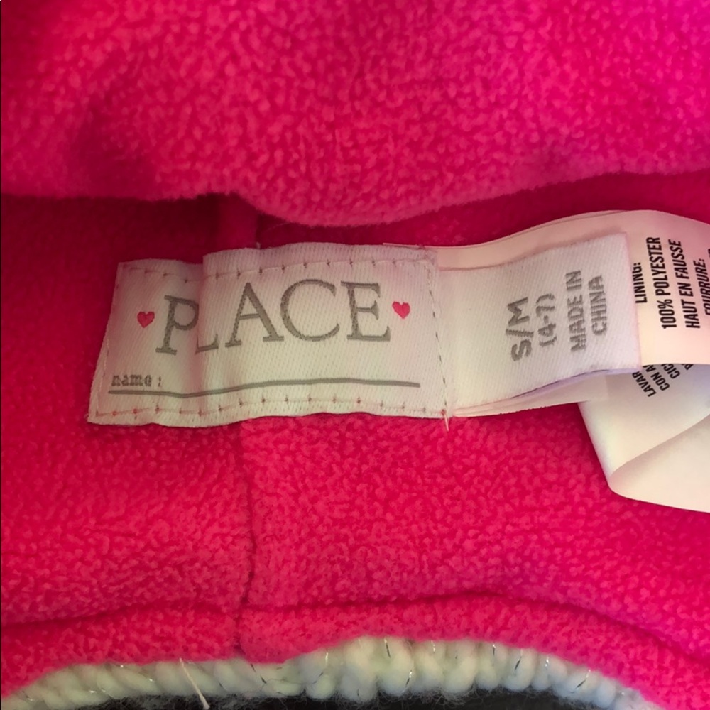 Children’s place winter hat - Picture 2 of 2